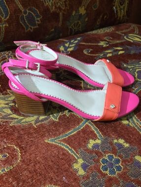 crown&ivy NWOT  Pink and Coral Block Heel Sandals